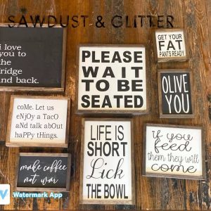 sawdust-and-glitter-gallery-christmas-signs-41.jpg